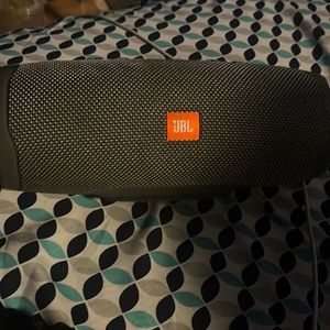 Jbl charge 4